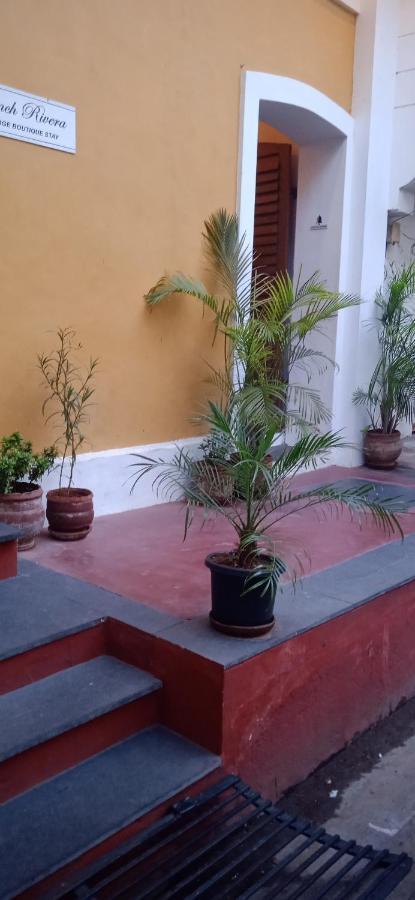 French Rivera Guest House Пондичерри Экстерьер фото